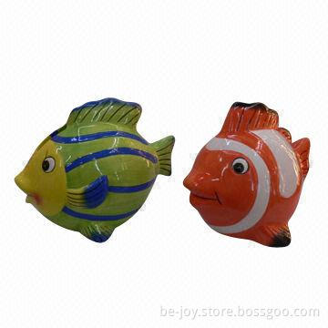 Coin bank in fish shape, available in various colors and sizes, OEM orders are welcome